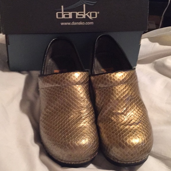 gold dansko